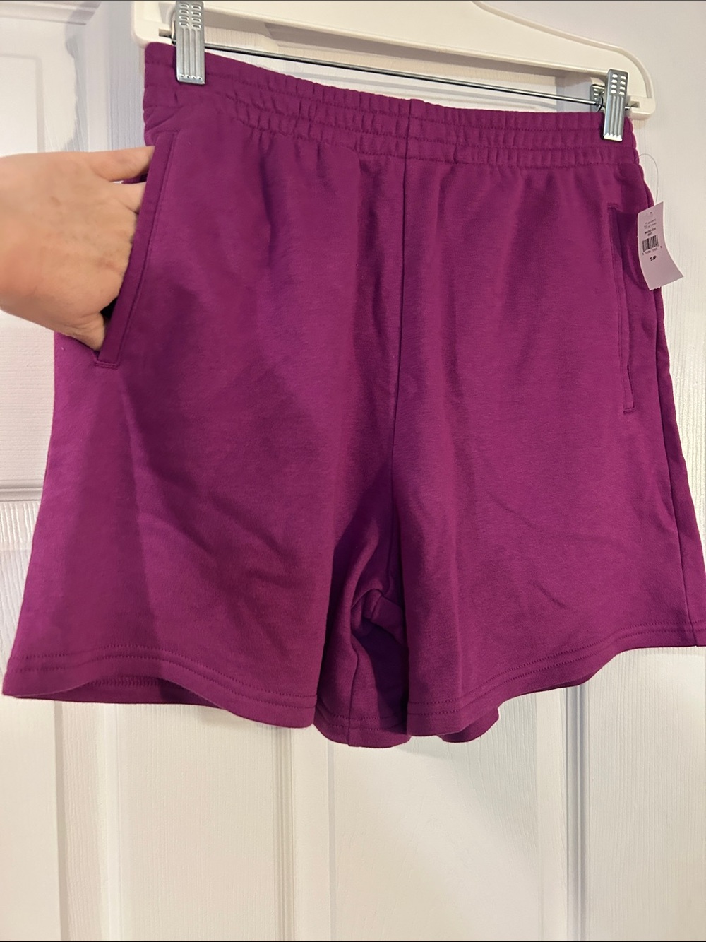 GAP Women's Athletic Pull-On Shorts in Deep Magenta